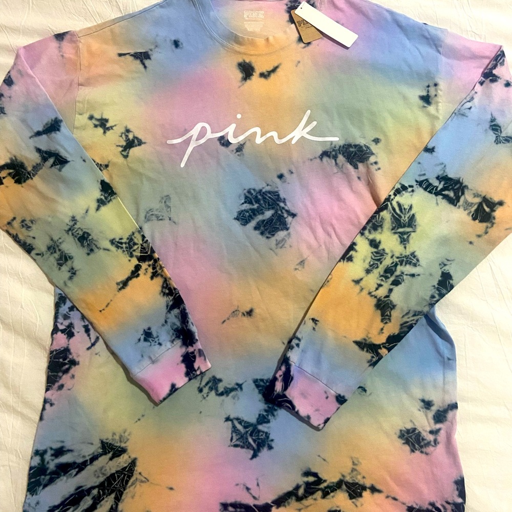 PINK long sleeve crew neck tee